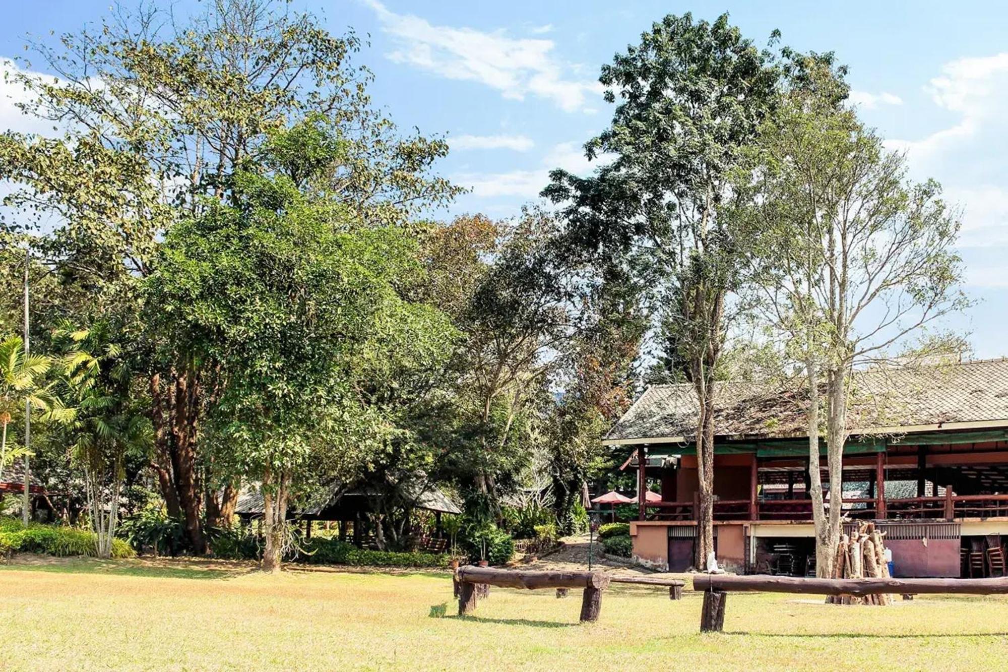Royal Ping Garden And Resort Mae Taeng Exteriör bild